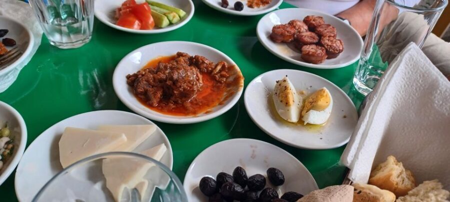 Semi Private Food & City Tour in Heraklion with Pastry Mesum - Who Is This Tour Best For?