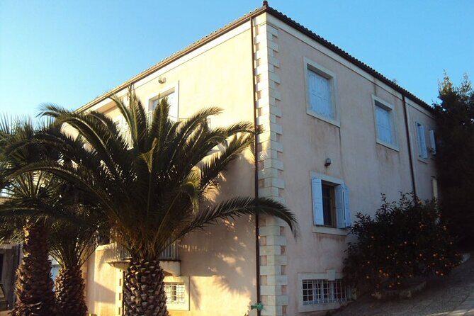 Semi- Private Olive Grove and Dragon Fruit Farm with Tastings - An In-Depth Look at the Olive Oil Tour Experience