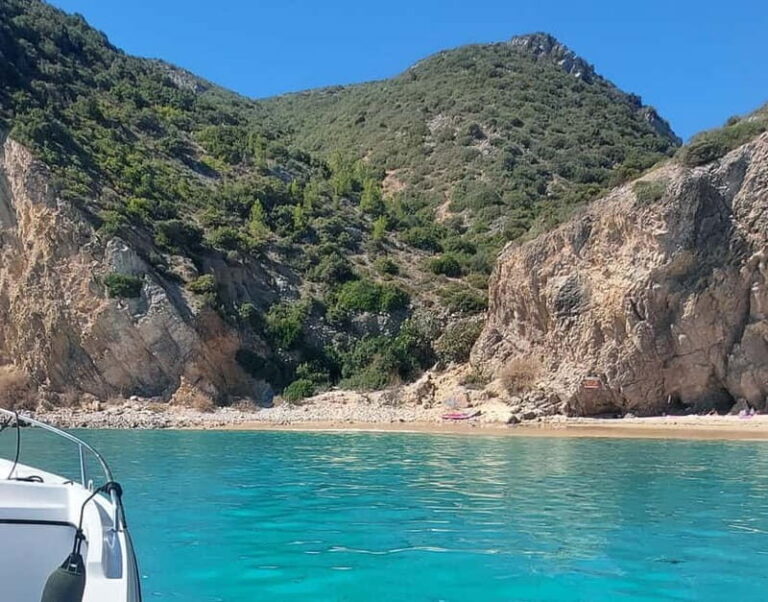 Sesimbra: Private boat trip in the Arrábida Natural Park. - The Verdict: Who Should Consider This Tour?