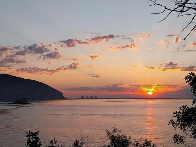 Setúbal Secrets& Arrabida Mountain Magic: From Lis |Private - Exploring the Convent of Jesus and Historic Charm