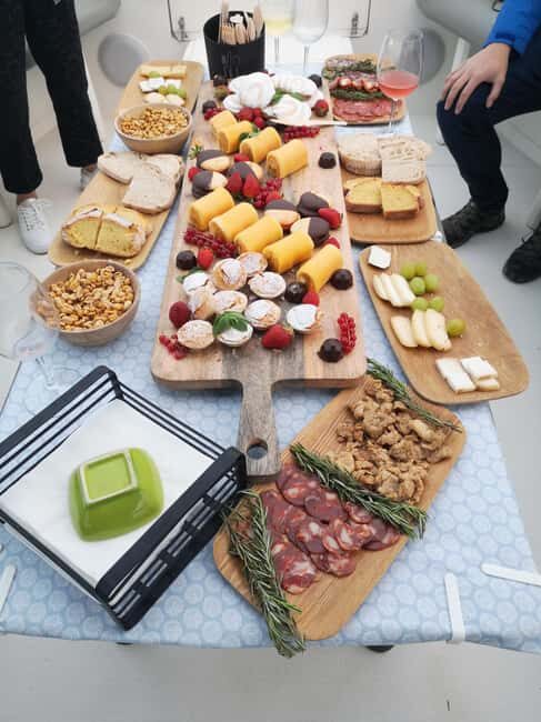 Setúbal: Sunrise On-Board with Light Breakfast - Why This Tour Might Be Worth It