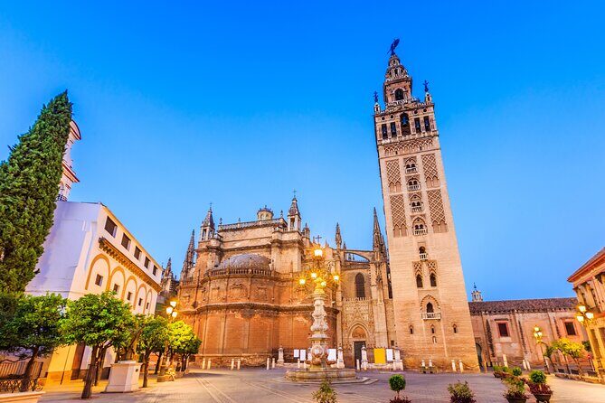 Sevilla: Guided tour to the Alcazar + Cathedral and Giralda - What Do the Reviews Say?
