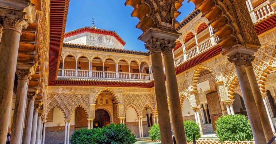 Seville: Alcázar Guided Palace Tour with Priority Access - The Guide — A Big Part of the Experience