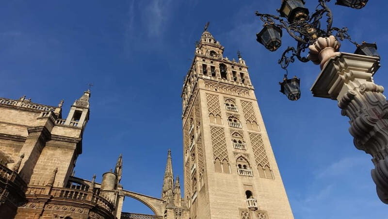 Seville: Cathedral and Giralda Small Group Tour with Tickets - Climbing the Giralda: The View from Above