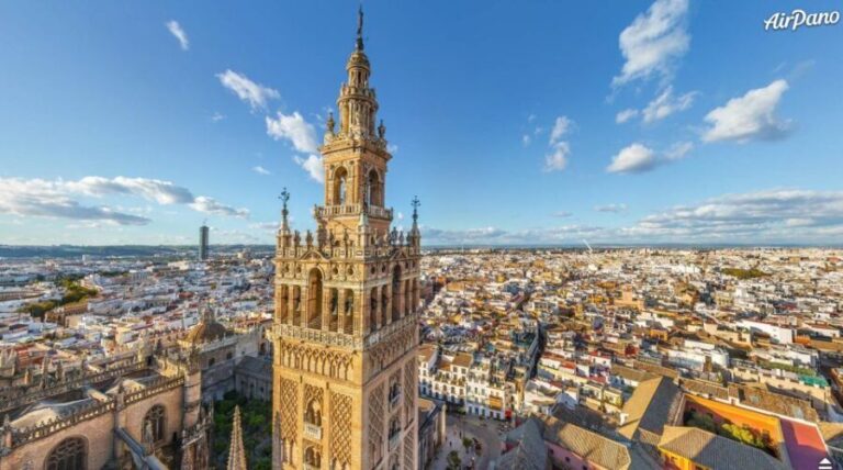 Seville: Cathedral & Real Alcazar Private Tour with tickets - What to Expect from the Tour