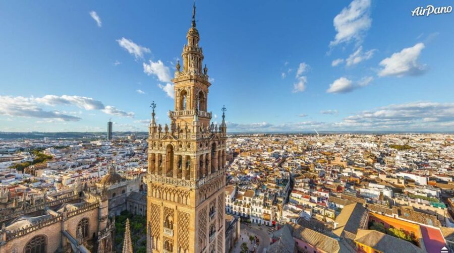 Seville: Cathedral & Real Alcazar Private Tour with tickets - What to Expect from the Tour