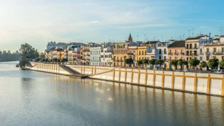 Seville: Flamenco Show at Tablao Luzia in Triana - Who Will Love This Experience?