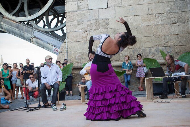 Seville: Fun class to approach Flamenco - The Practicalities: How It Works