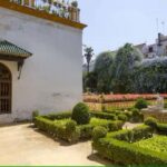 Seville: Guided Tour of Noble Houses and Grand Gardens - How This Tour Fits Into Your Seville Trip