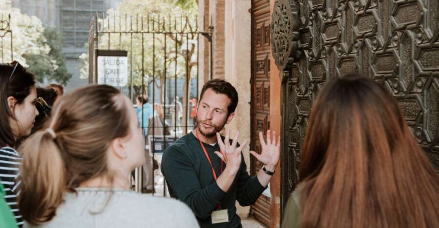 Seville: Guided Walking Tour with Optional Breakfast - The Breakfast: A Cultural Welcome