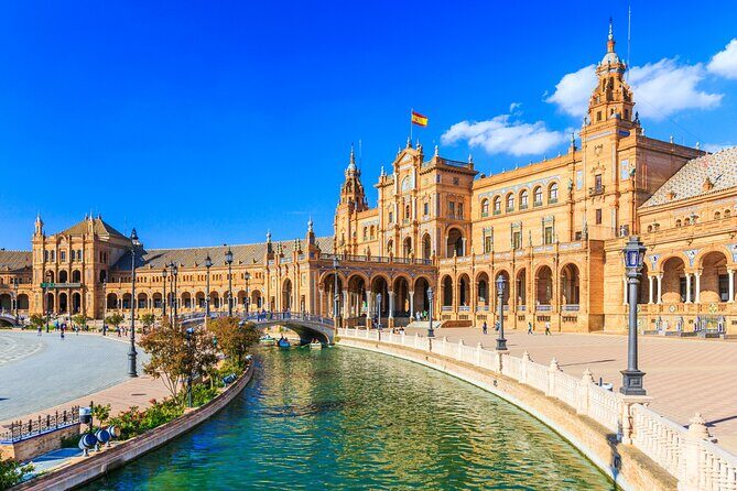 Seville Scavenger Hunt and Highlights Self-Guided Tour - Itinerary Breakdown: What to Expect Along the Way