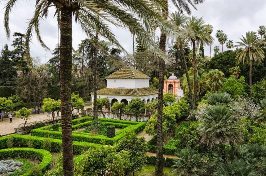 Seville: Small-Group Alcázar Guided Tour & Entry Ticket - Why the Price Is Justified