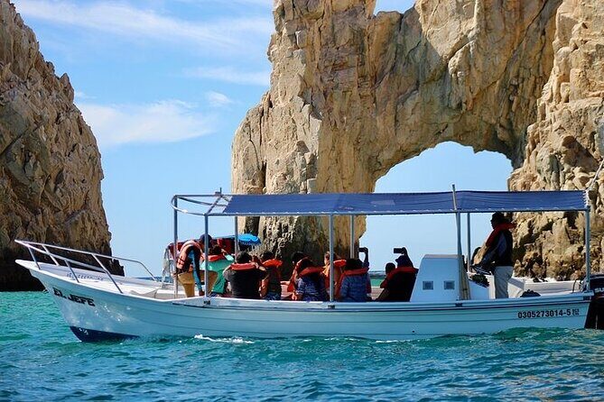 Shared Experience Glass Bottom Boat to the Arch in Cabo San Lucas - Who Is This Tour Best For?