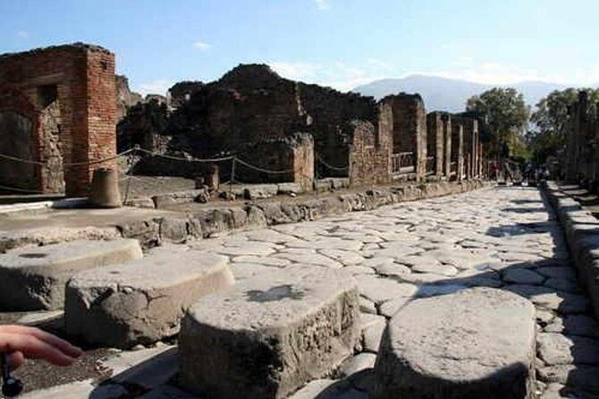 Shared tour Positano Sorrento and Pompeii - Transportation and Logistics