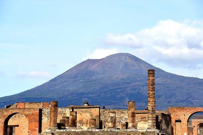 Shore excursion Guided Tour of Pompeii Ruins and Sorrento with a Farmhouse Lunch - The Value of the Experience