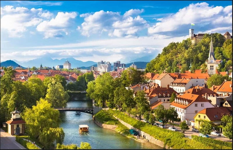 Short daily trip to Ljubljana from Trieste - Exploring Ljubljana’s Streets and Riverbanks