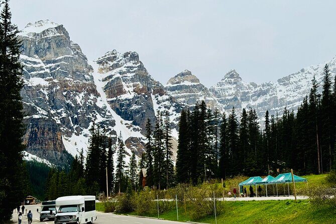 ShuttleBus 2way Banff to Lake Louise (1Hr) and Moraine Lake (1Hr) - The Practicalities