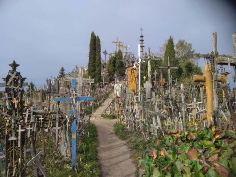 Siauliai 2-Hour Private Tour to Hill of Crosses - The Benefits of a Guided Tour