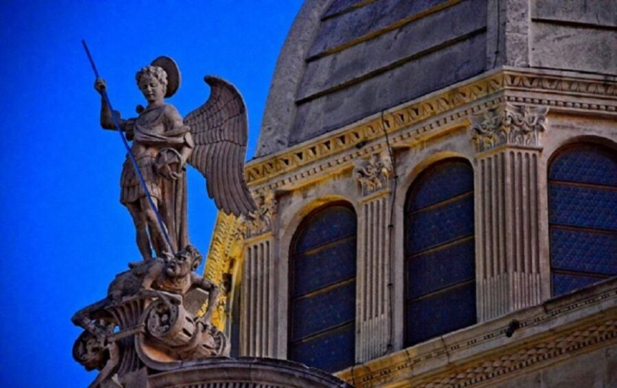 Sibenik: Guided Evening Walking Tour - The Practical Side