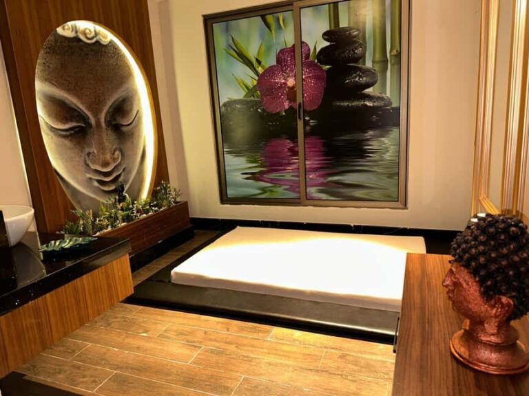 Side: Turkish Bath Experience with Massage & Hotel Pickup - The Value and Quality of This Tour