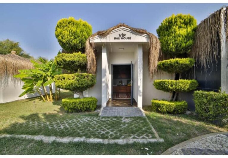 Side: Turkish Bath & Wellness Complex Entry & Treatments - The Range of Treatments