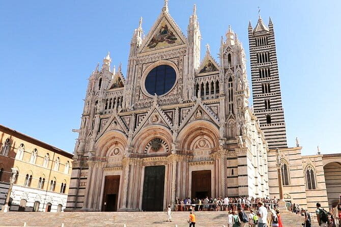 Siena San Gimignano Pisa Escorted Transport and Optional Lunch - FAQs