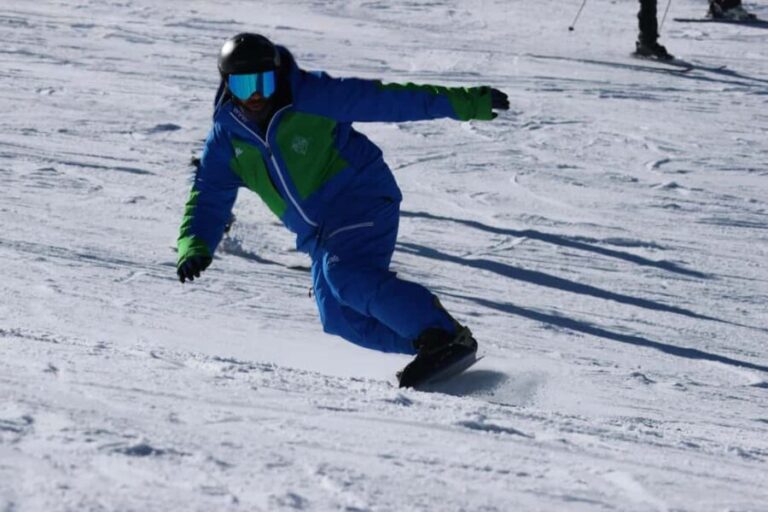 Sierra Nevada: Private Ski or Snowboard Lesson with Equipment Included - The Cost and Value