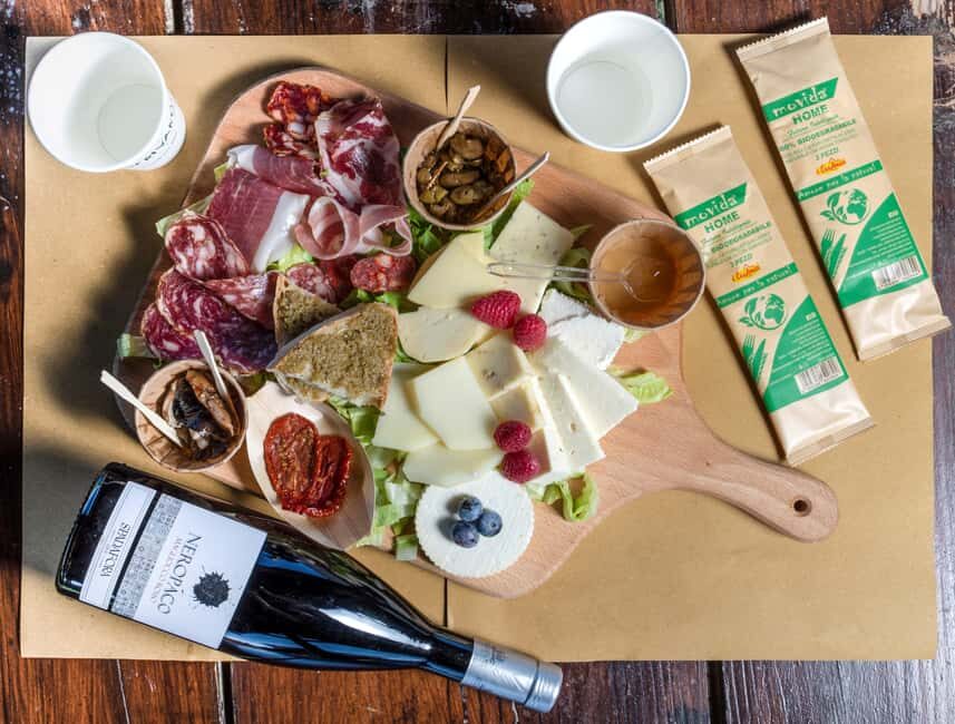 Sila: guided hiking excursion with picnic in nature - FAQs