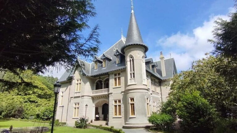 Sintra Unique Tour - Two Palaces and Azenhas do Mar - The Practicalities: What You Should Know