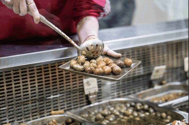 Sizzle & Savor: Seville's Tapa Expedition - The Food and Drinks