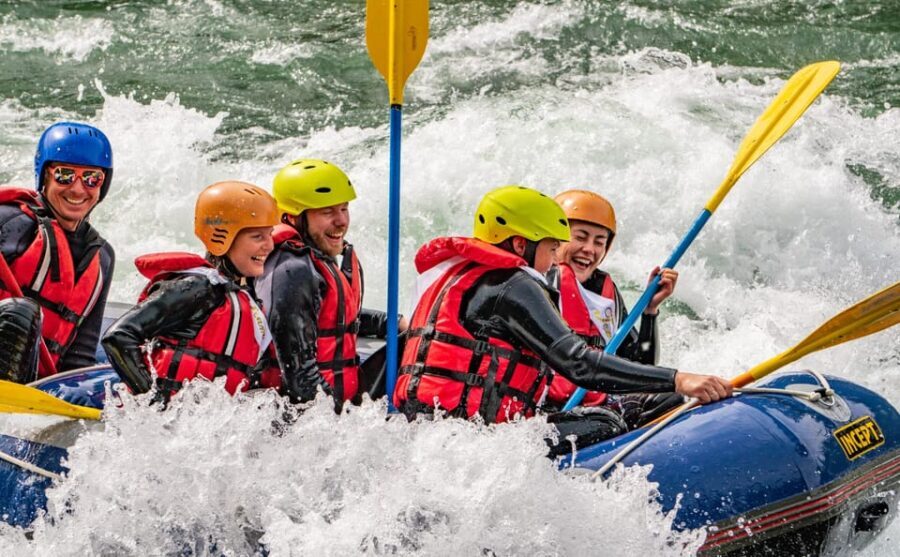 Sjoa: Unforgettable Rafting Experience - The Rapids: Surfing and Technical Challenges