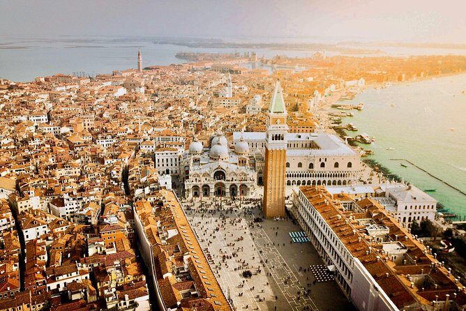 Skip the line Doge's Palace Guided Walking Tour in Venice - Group Size and Meeting Details