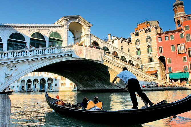 Skip the Line: Morning Venice Gondola Ride, Walking Tour & St Mark's Basilica - Walking Through the Itinerary