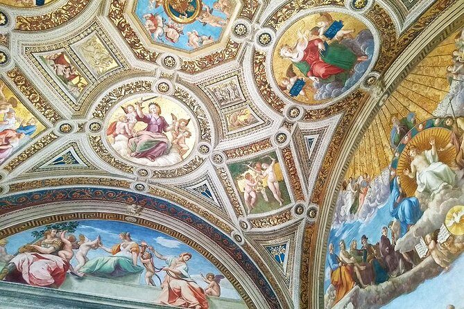 Skip-the-line Night Tour Vatican Museums with Sistine Chapel - The Whole Experience in Perspective
