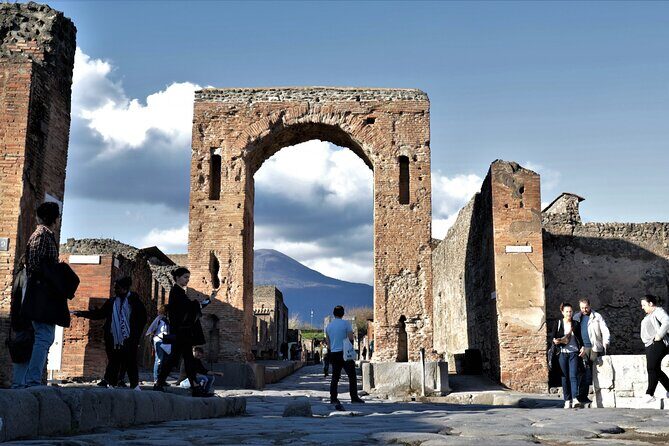 Skip the Line Ticket for Pompeii with a Guide Book of the Site - The Itinerary: What You Can Expect
