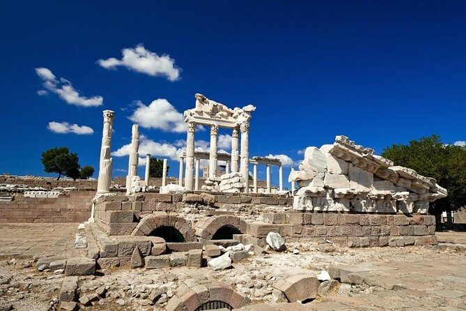 Small-Group Full Day Pergamum and Asklepion Tour from Izmir - Is it Worth the Price?