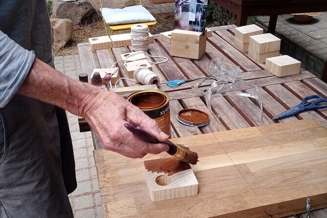 Small Group Make Your Own Bird Feeder Workshop in Cercedilla - The Experience in Context