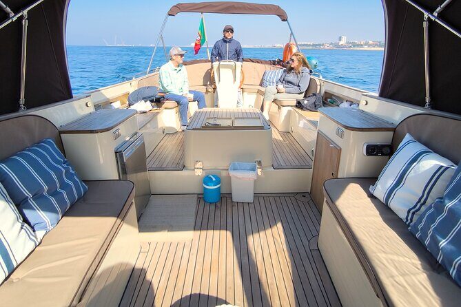 Small-Group Six Bridges Douro River Cruise in Porto with Drinks - The Experience on Board