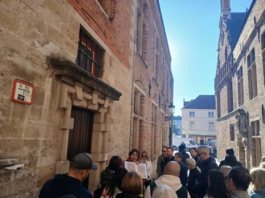 Small-Group Tour of Bruges with a local. Free Praline - Why This Tour Really Works