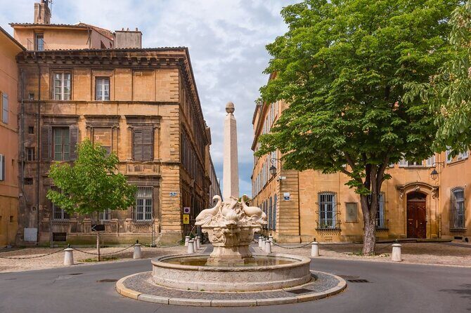 Small Versailles of Provence & Calissons tasting. Marseille port - Pricing and Value