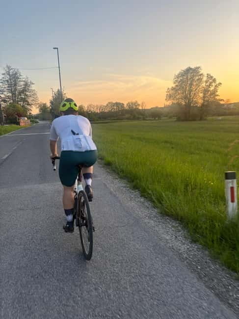 Soa valley: Guided Cycling Tour with Snacks and Support - Why This Tour Stands Out