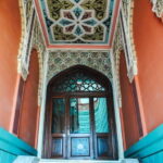 Sololaki - Urban Legends Walk of Bourgeoisie & Haunted Flats - Architectural Highlights