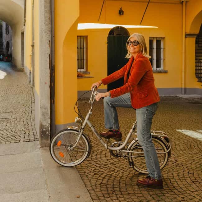 Sondrio: Tour with Italian vintage bicycles and product tasting - Riding Along Sentiero Valtellina