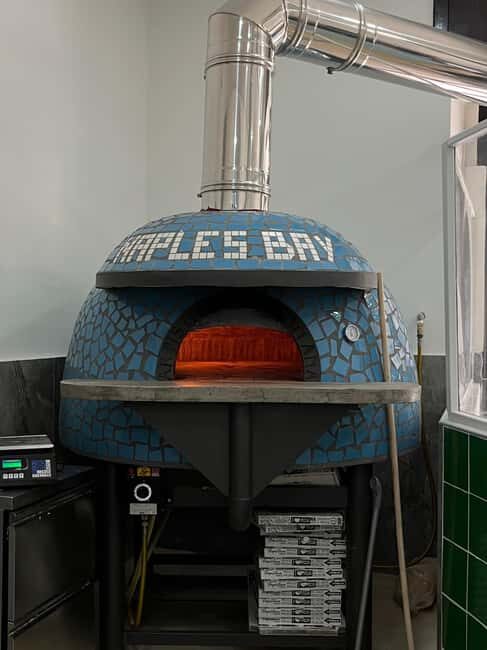 Sorrento: Pizza-Making Workshop with Drink and Appetizer - An Introduction to Neapolitan Pizza in Style