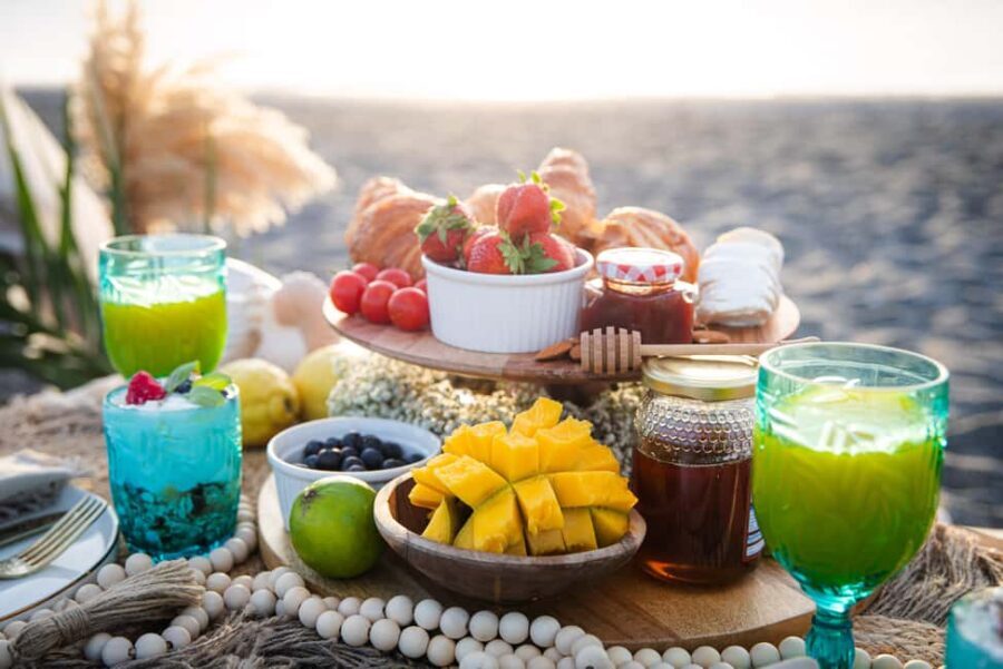 Sotogrande: Styled Outdoor Picnic with Tapas. - Who Should Consider This?