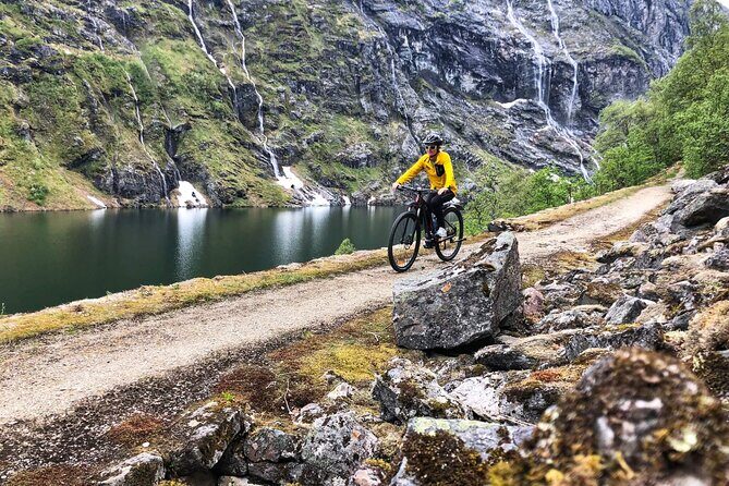 Spectacular E-Bike Trip to the Mountain Pass over Flow - The Review from a Real Traveler