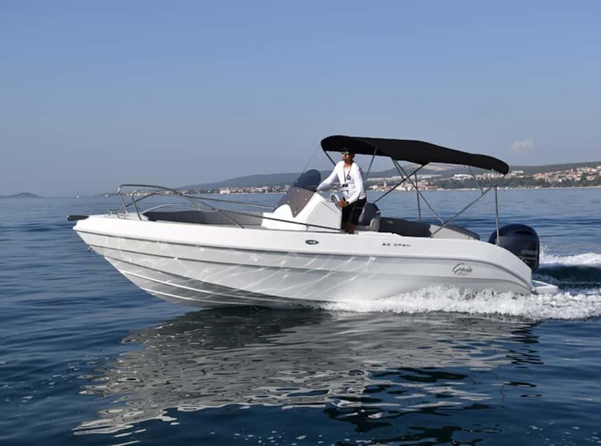 Split: Blue Lagoon and 3 Islands Tour - The Charm of Trogir: A UNESCO Heritage Site