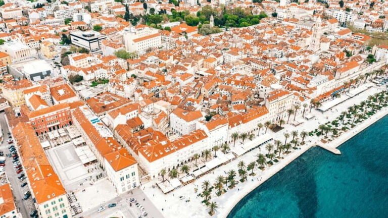Split: Diocletian's Palace and Old Town Guided Walking Tour - The Streets and Markets: Living History
