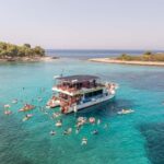 Split: Hvar, Bra, and Pakleni Cruise with Lunch and Drinks - Food and Drinks: A Highlight for Many