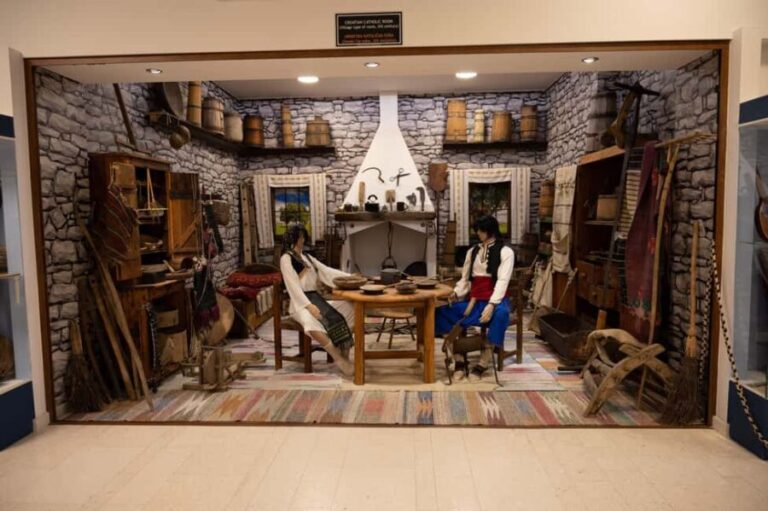 Split/Trogir: Mostar and Medjugorje Tour with Wine Tasting - Wine Tasting and Cultural Insights